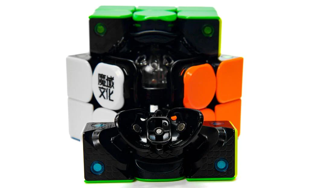 MoYu WeiLong 3x3 V11 SE (Magnetic, MagLev, 20-Magnet Ball-Core, UV Coated) - Image 4