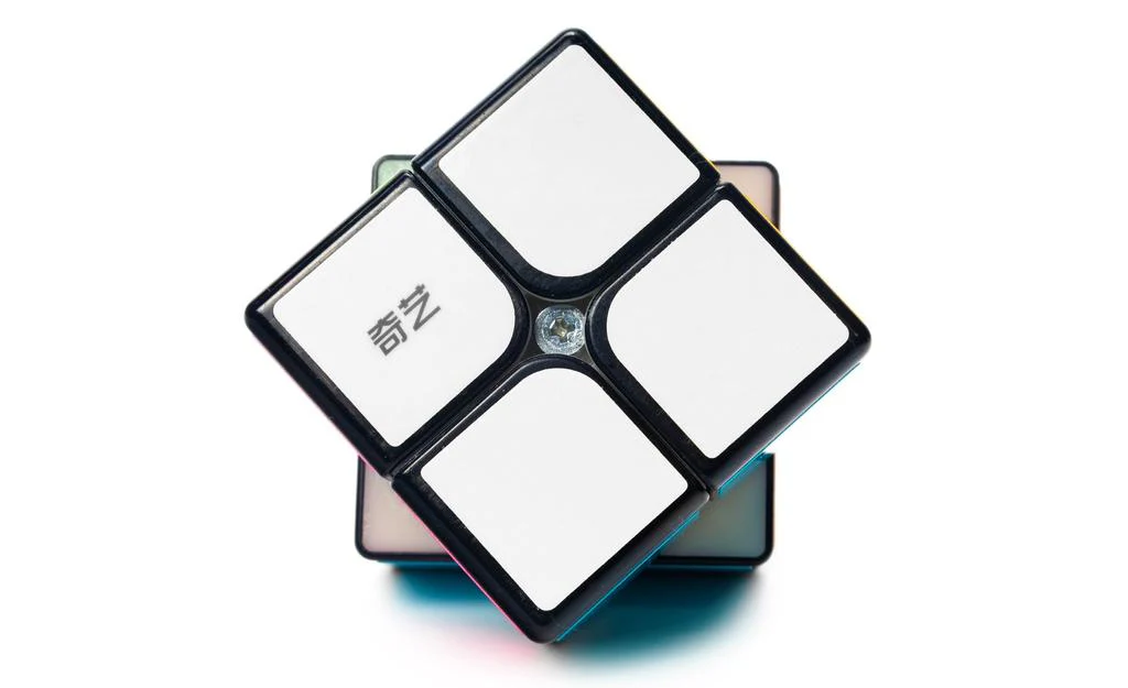 QiYi 2x2 (Glow in the Dark) - Image 2