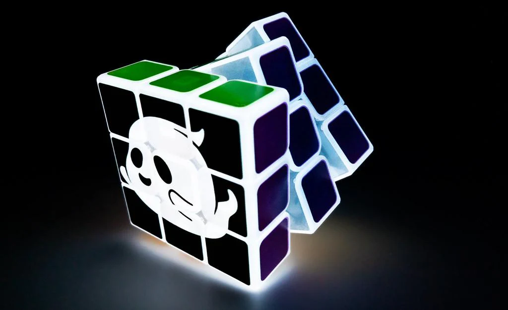 Spooky Cube (Glow in the Dark) - Limited Edition - Image 4